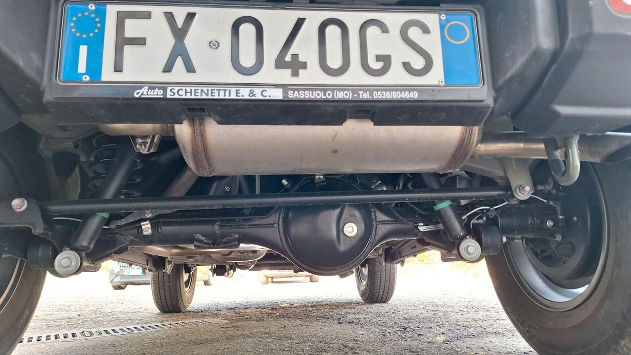 Suzuki Jimny 1.5 5MT Top