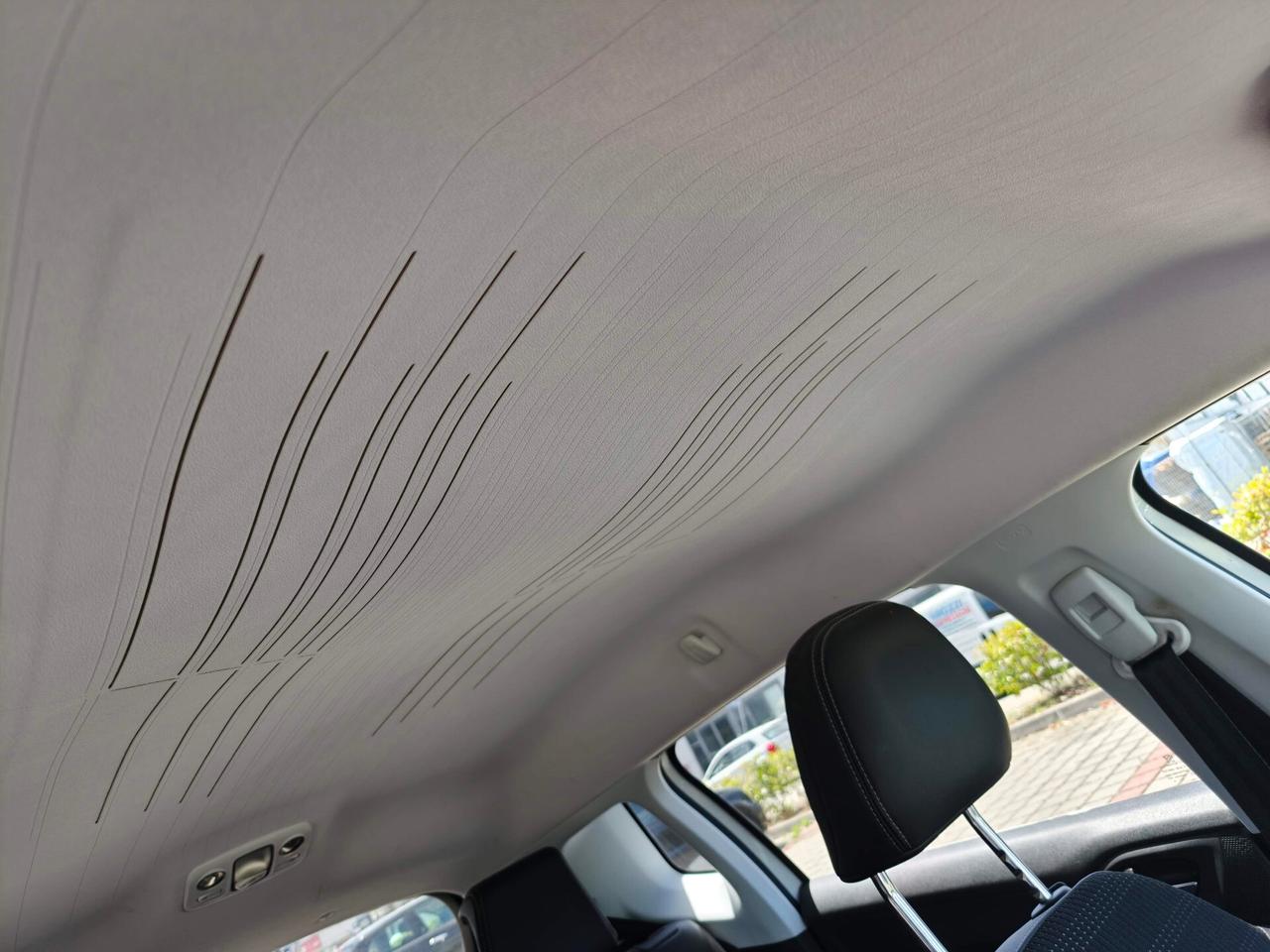 Peugeot 2008 1.6 e-HDi 92 CV Allure