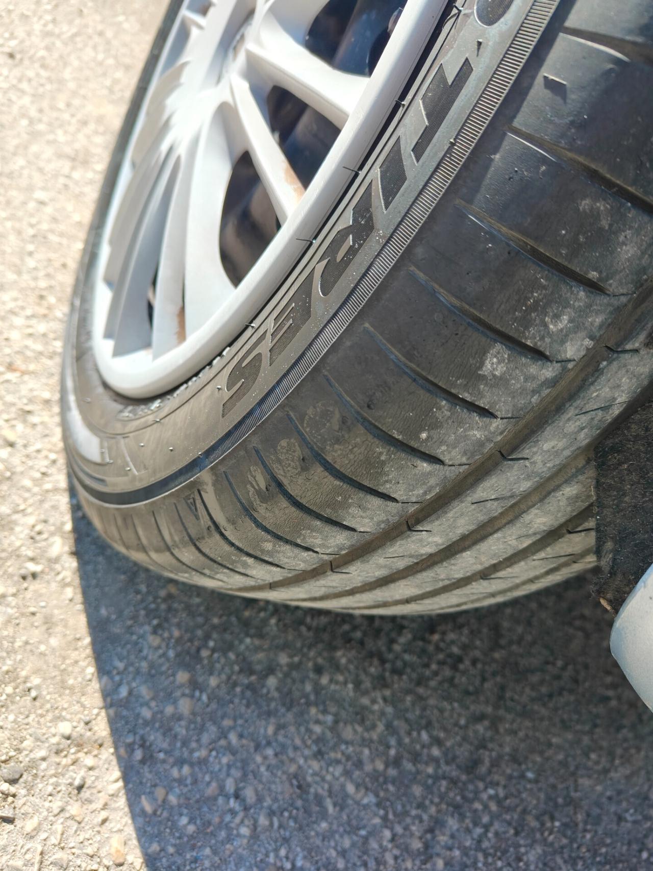 Lancia Ypsilon 1.3 MJT 75 CV Argento