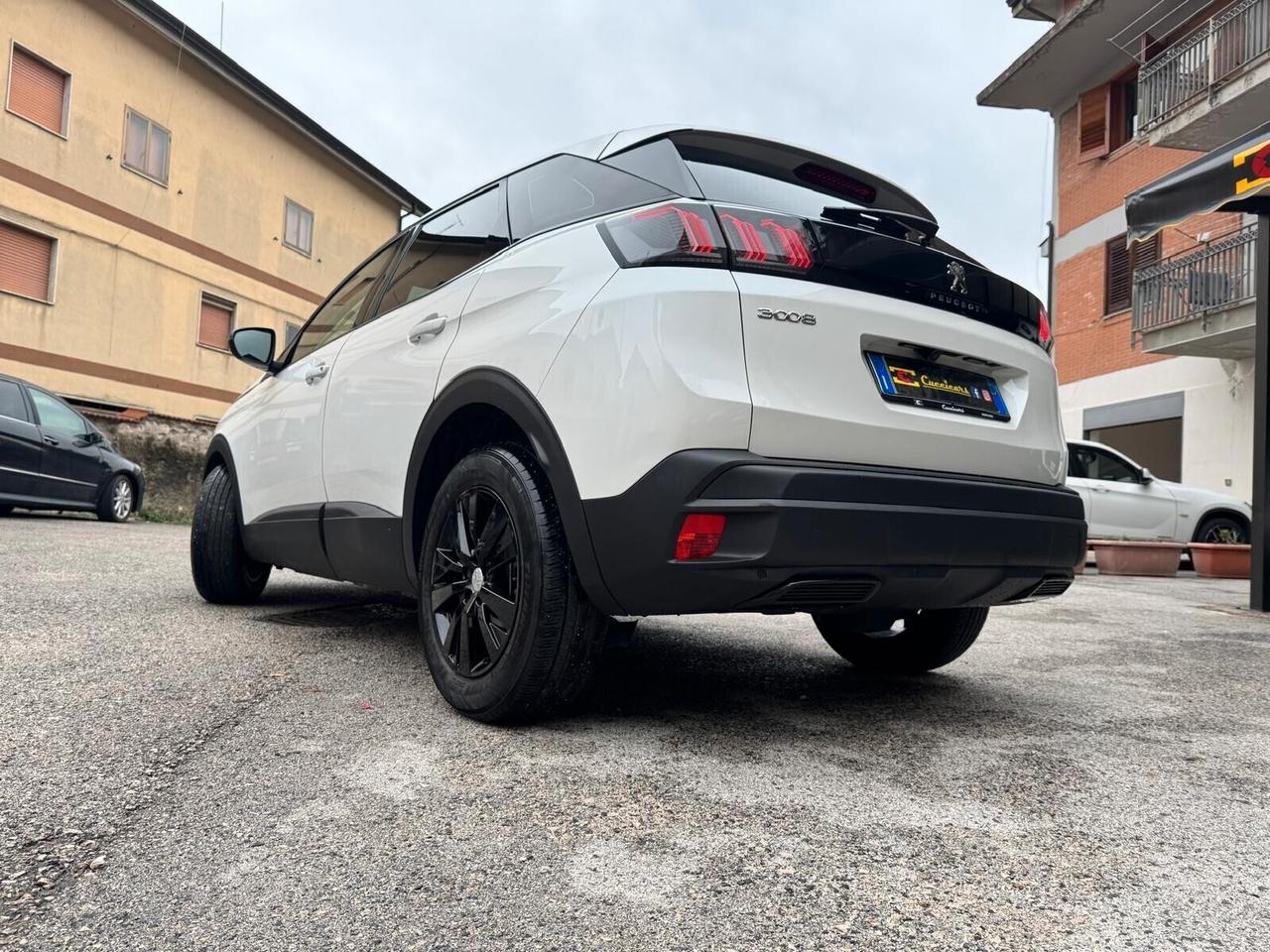 Peugeot 3008 BlueHDi 130 S&S EAT8 Allure