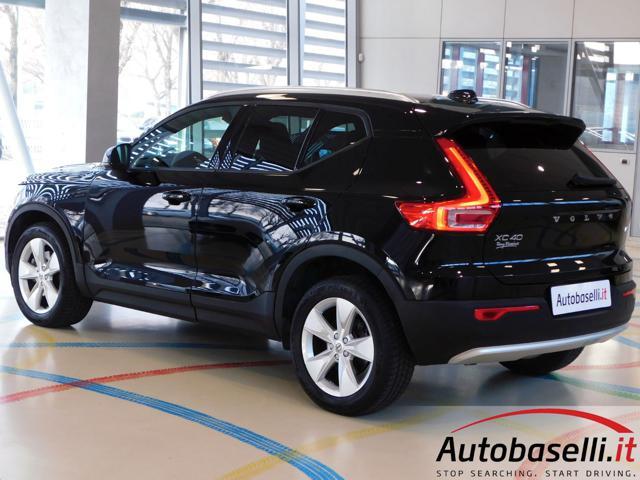 VOLVO XC40 B3 2.000 MHEV 163CV CORE AUTOMATICA NAVIGATORE