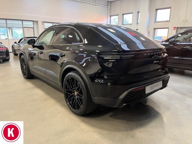Porsche Macan EV