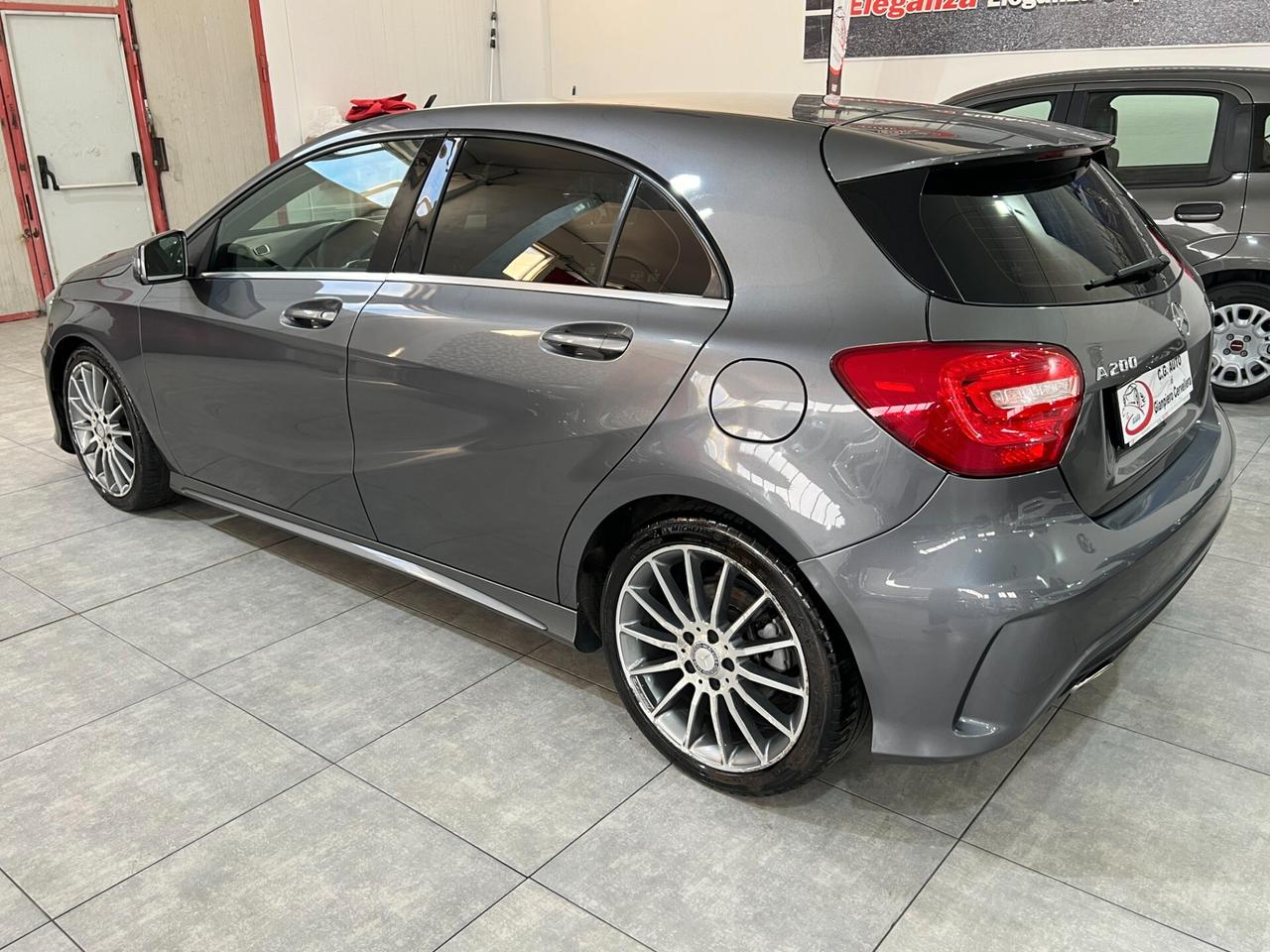 Mercedes-benz A 200 1.8 136 CV - AMG - 2013
