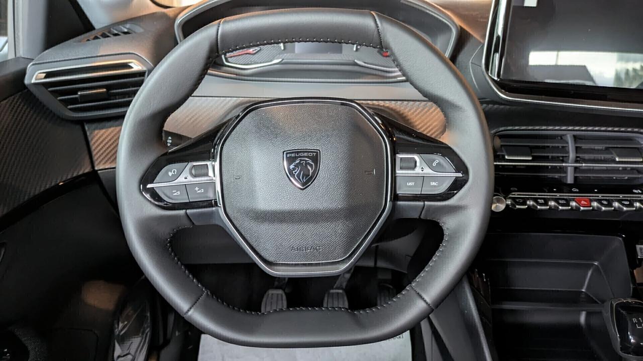 Peugeot 208 BUSINESS NUOVO MOTORE 100 TURBO A CATENA NO CINGHIA !!