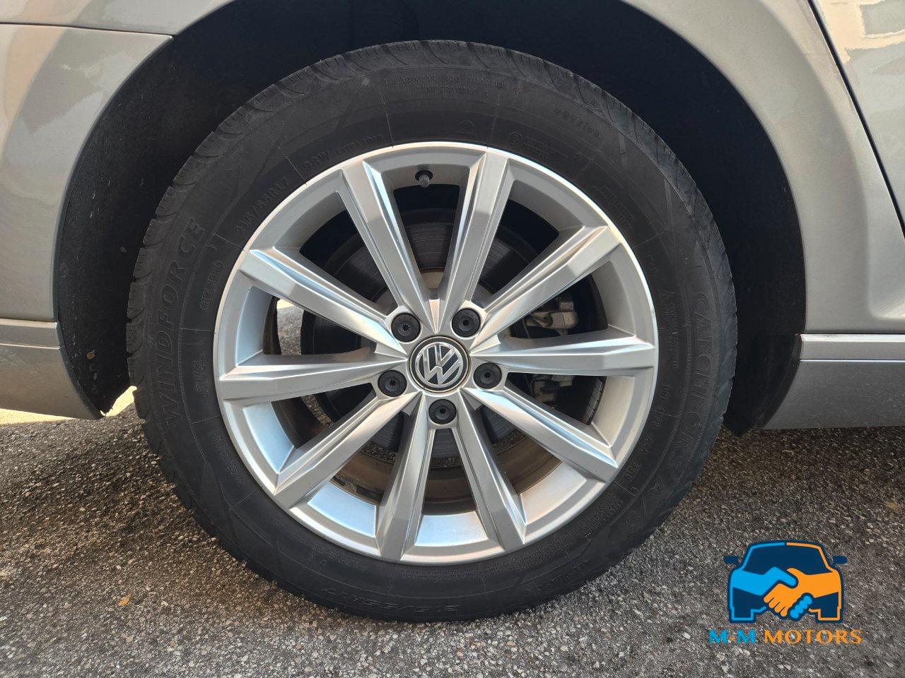 Volkswagen Passat Variant 2.0 tdi Highline 150cv