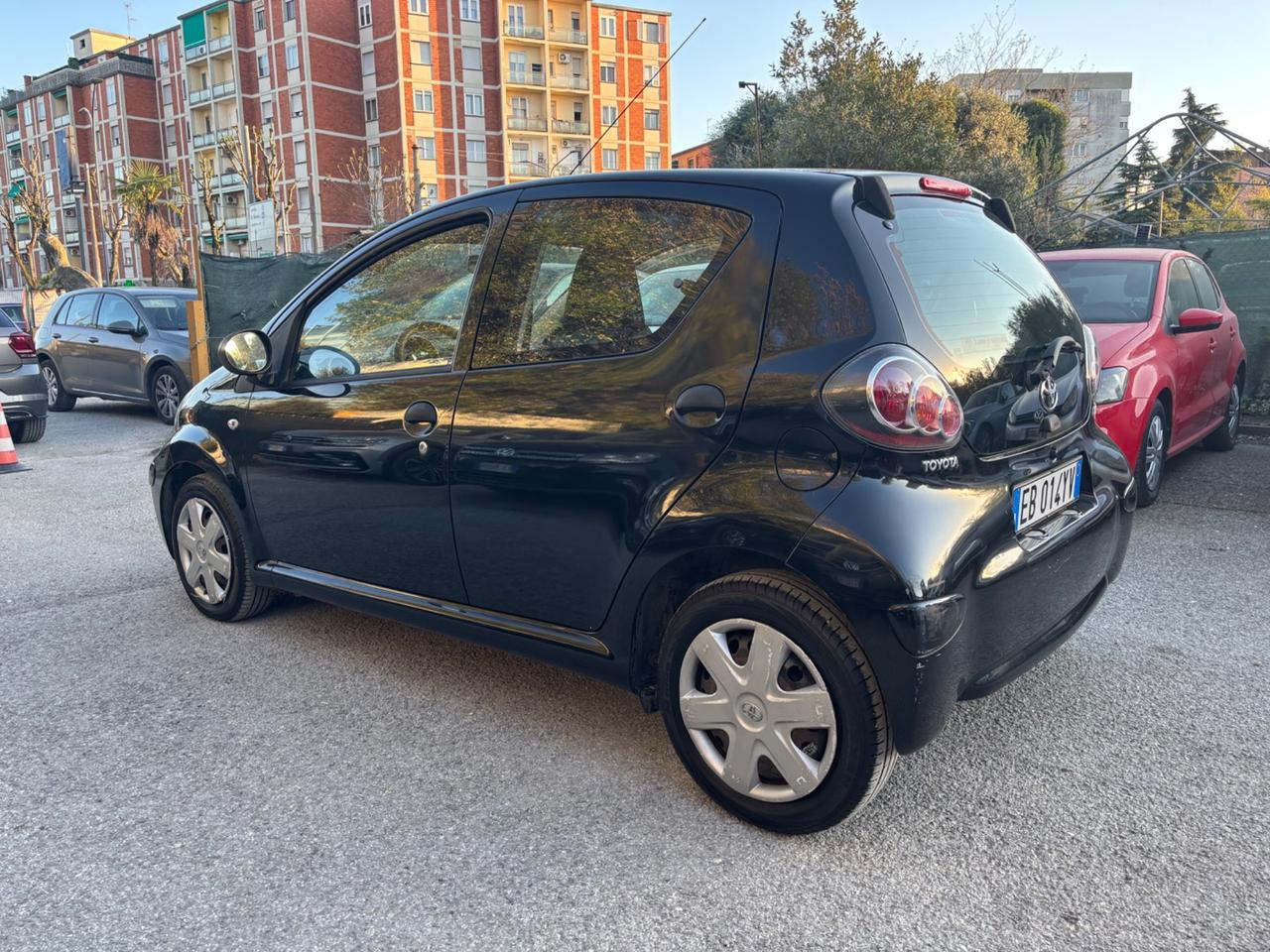 Toyota Aygo 1.0 5 porte Sol OK NEOPATENTATI