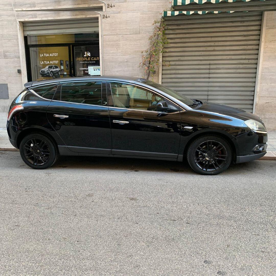 Lancia Delta 2.0 MJT DPF Platino **FULL**