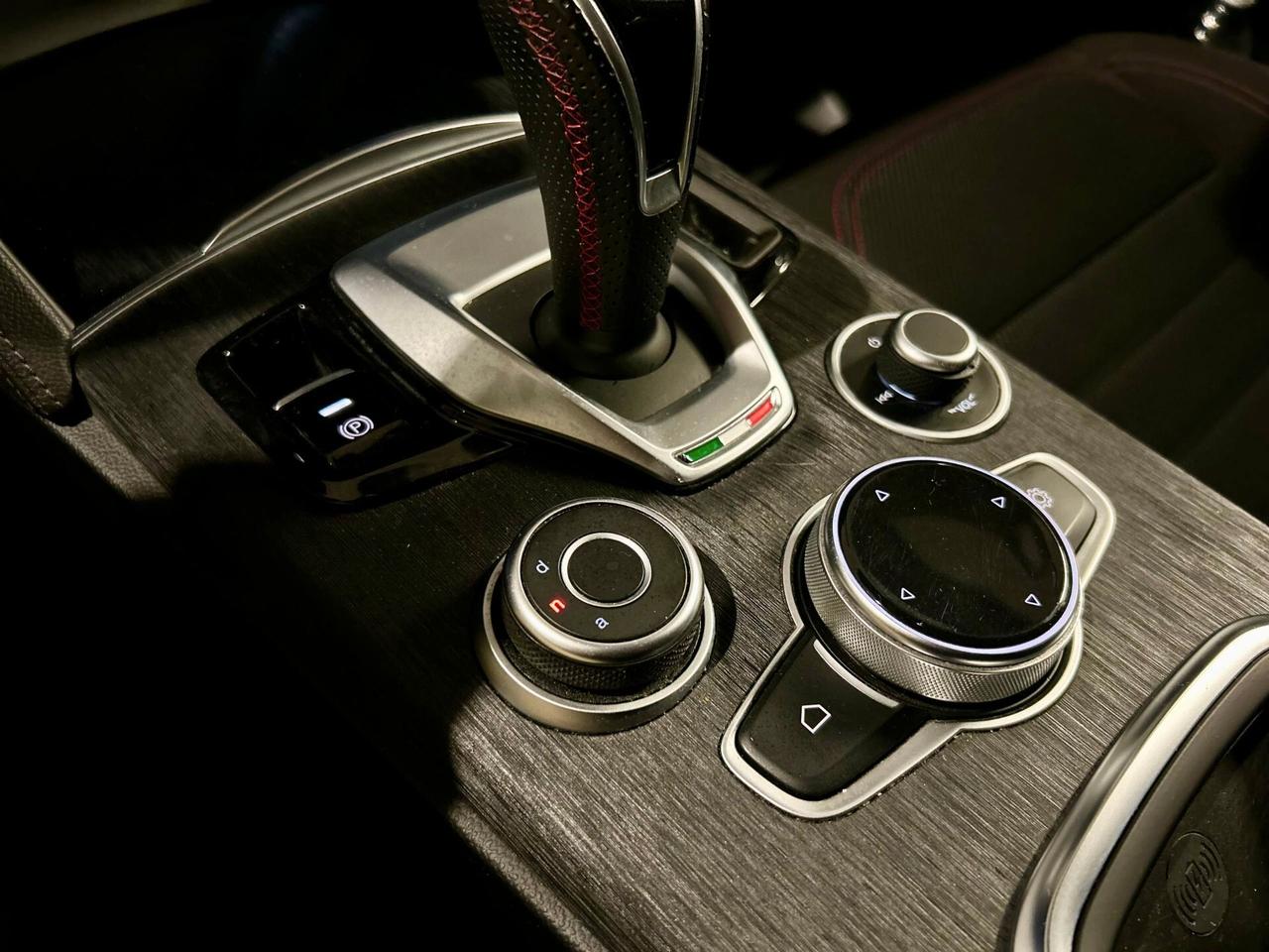 Alfa Romeo Stelvio 2.2 Turbodiesel 190 CV AT8 Q4 Business *PREZZO PROMO*