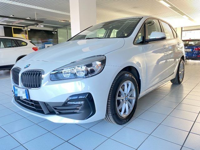 BMW 218 d Active Tourer Advantage "Navi + PDC"