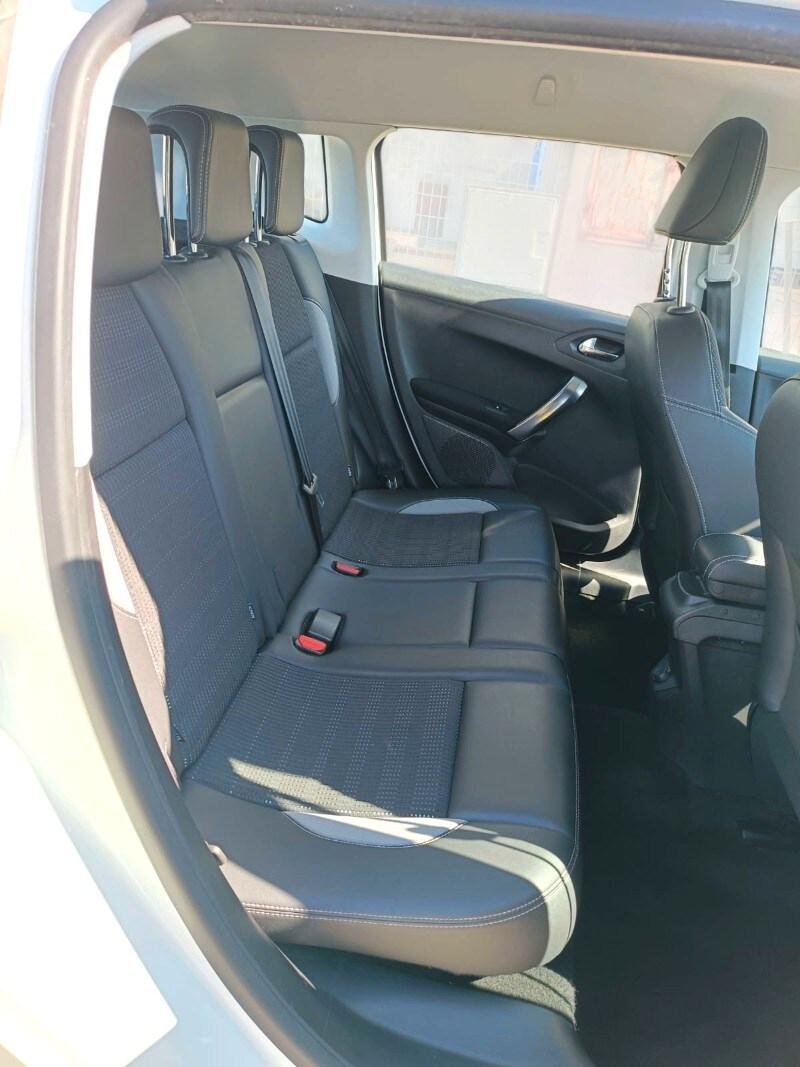 PEUGEOT 2008 1° serie 1.6 e-HDi 92 CV Stop&Sta...