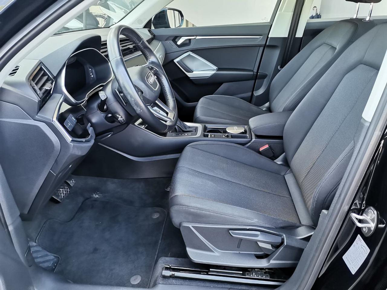 Audi Q3 40 TDI quattro S tronic Business