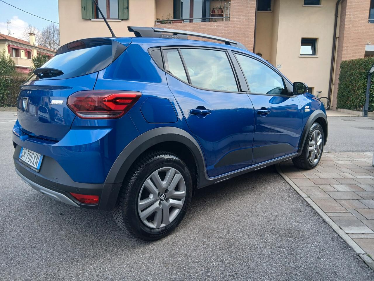 Dacia Sandero Streetway 1.0 TCe ECO-G Comfort tua a € 199 mese