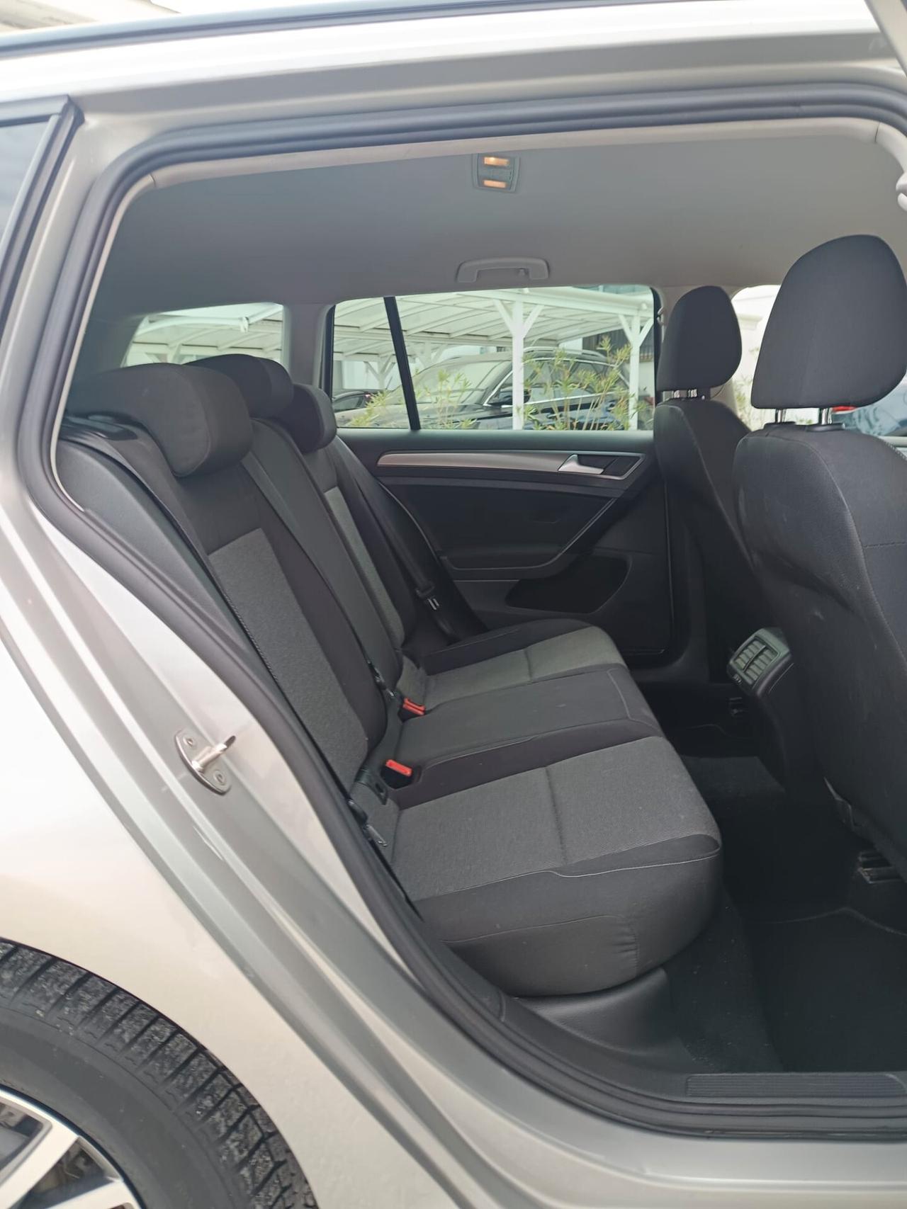 Volkswagen Golf Variant 1.4 TGI Comfortline BlueMotion