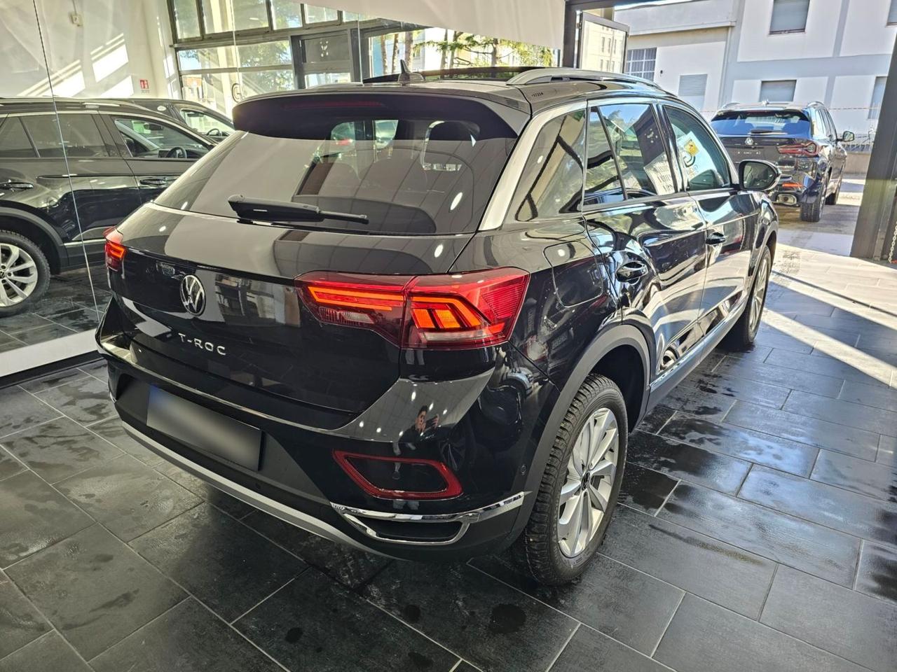 Volkswagen T-Roc Style C.17" Tetto Apribile Led Navi PDC Camera TDI