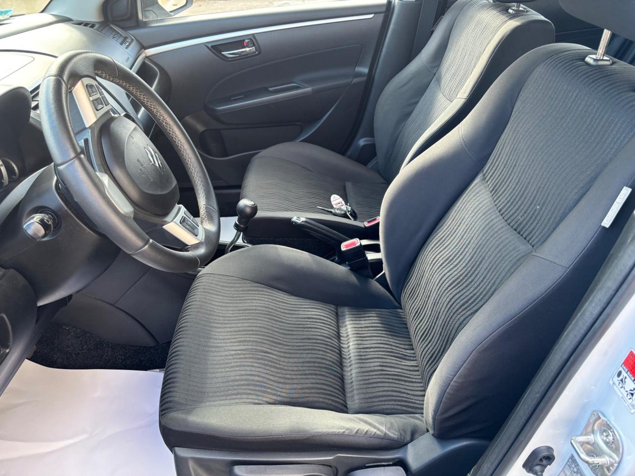 Suzuki Swift 1.2 VVT 5 porte B-Cool