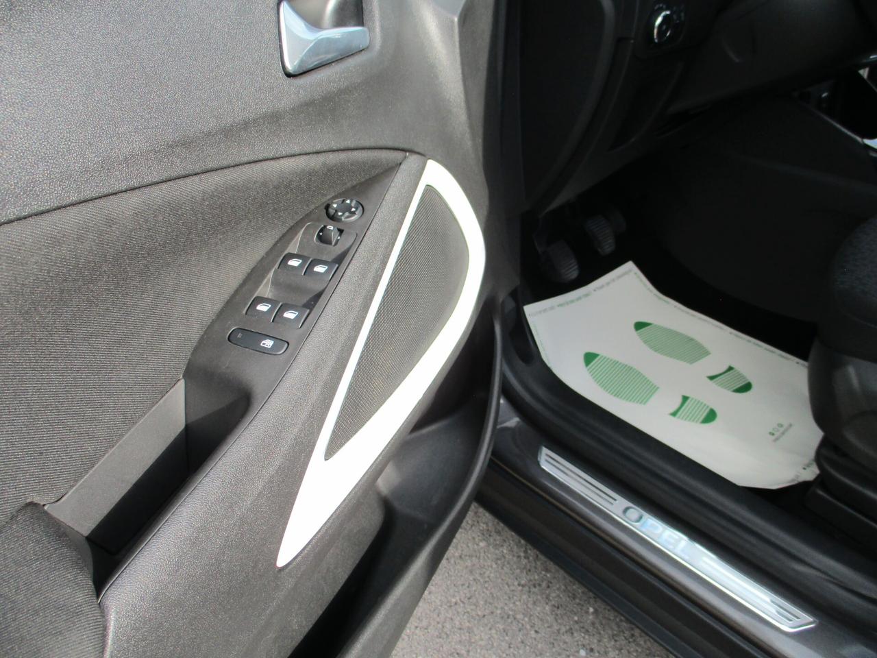 Opel Crossland 1.2 12V Start&Stop Design & Tech