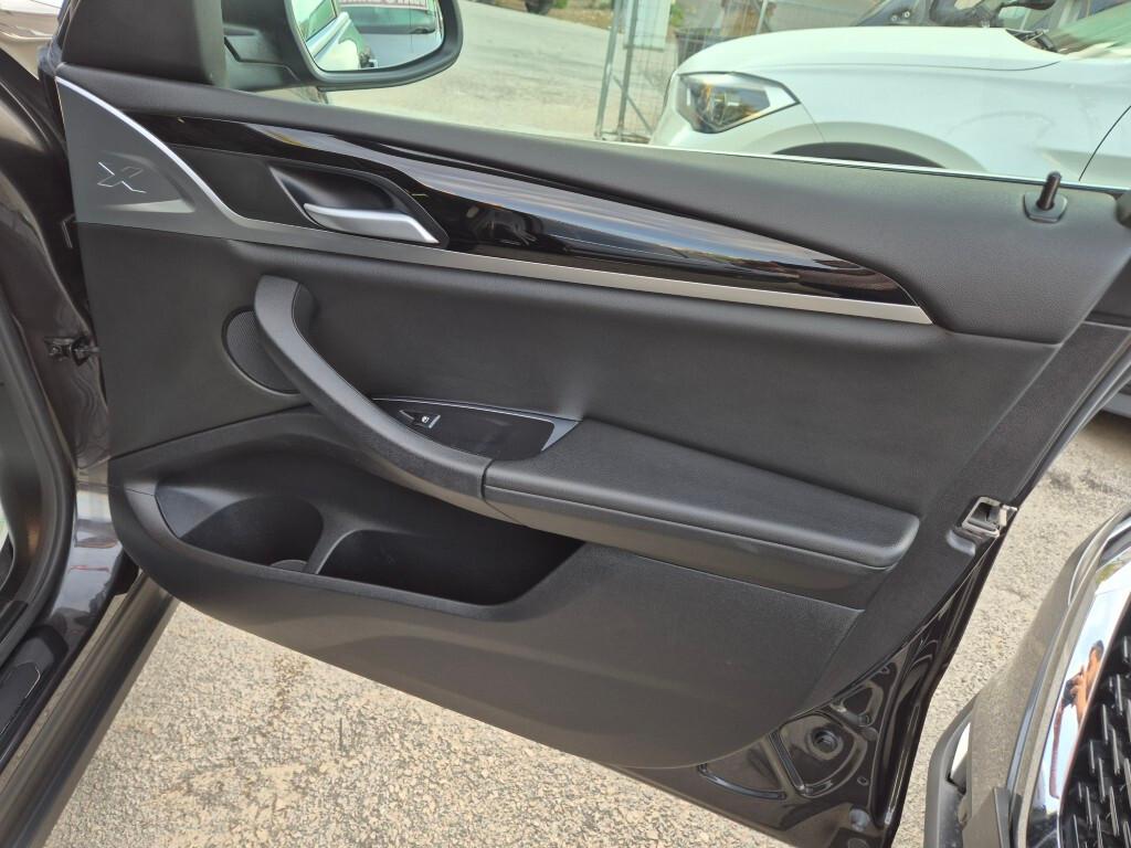 Bmw X4 x-Drive 20d 48V CERCHI 20 LED CAMERA