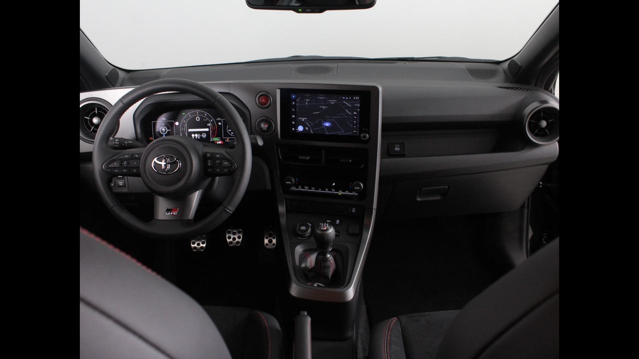 TOYOTA GR YARIS CIRCUIT AT MY24