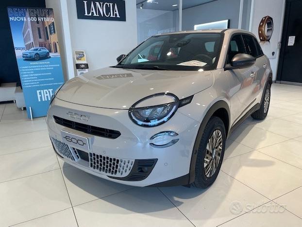 FIAT 600 600 1.2 Hybrid 100cv N71630