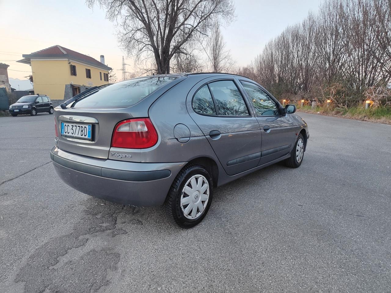 Renault Megane 1.4 benzina 137.ooo KM