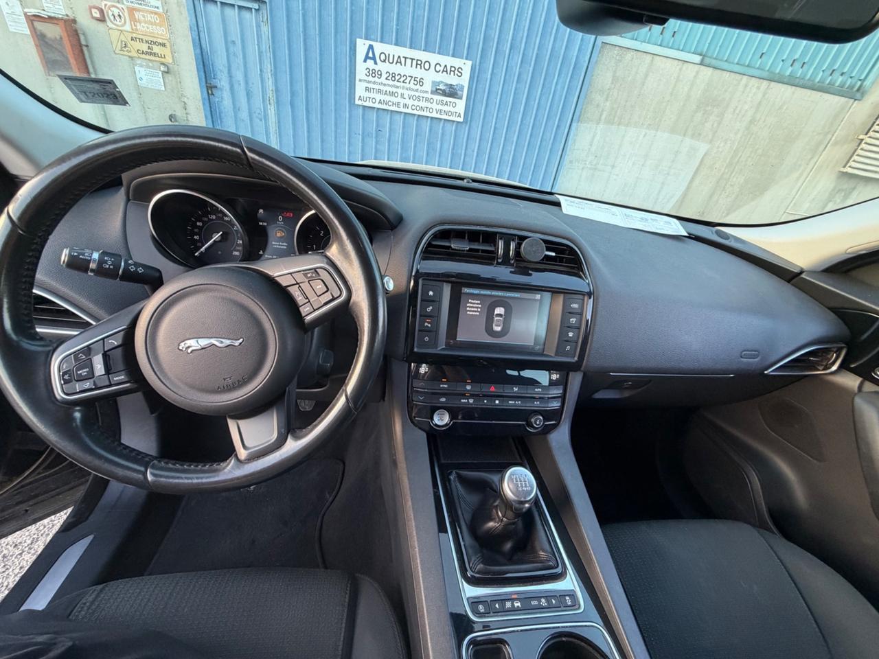 Jaguar F-Pace 2.0 D 180 CV Prestige