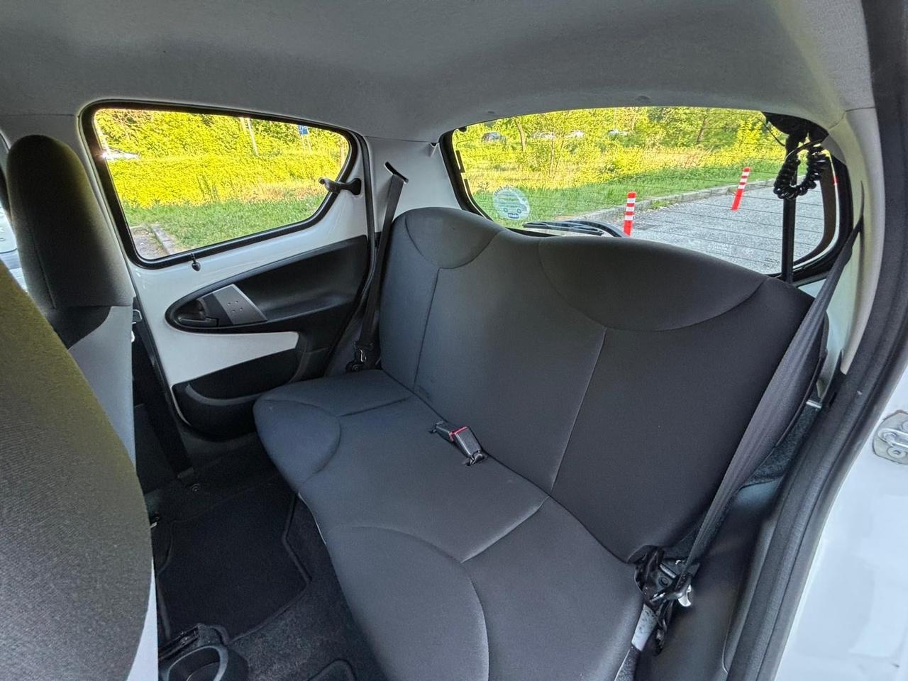 Toyota Aygo 1.0 12V VVT-i 5 porte Active Connect