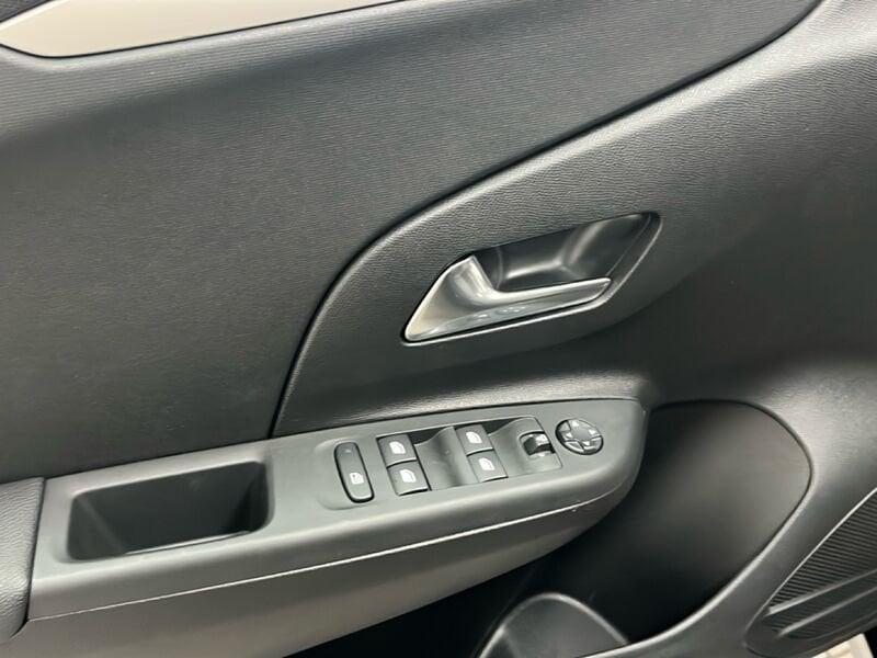 Opel Corsa 1.2 100cv Edition AT8