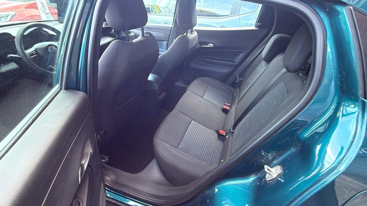 Alfa Romeo Junior 1.2 145 CV Hybrid eDCT6