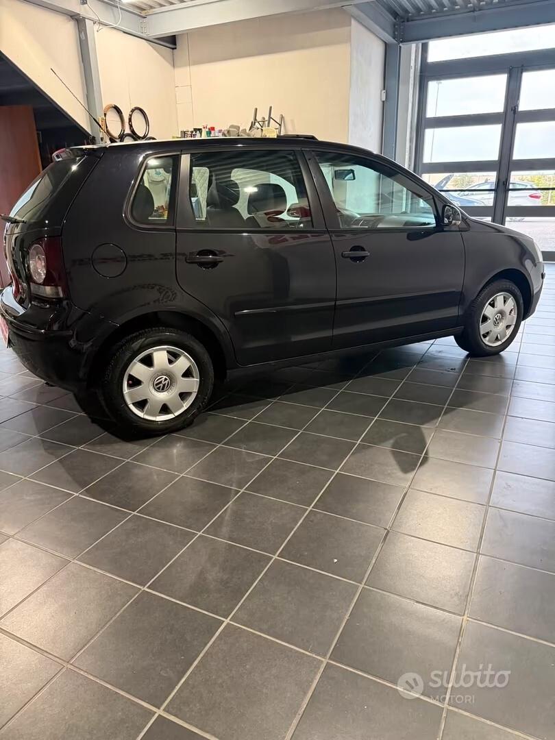 Volkswagen Polo 1.4 TURBO DISEL - NEOPATENTATI