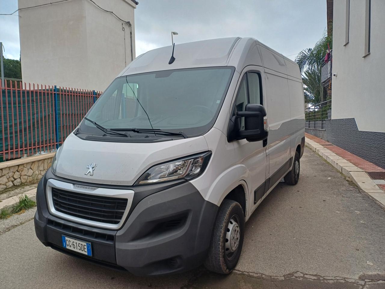 Peugeot boxer L2H2 anno 2021