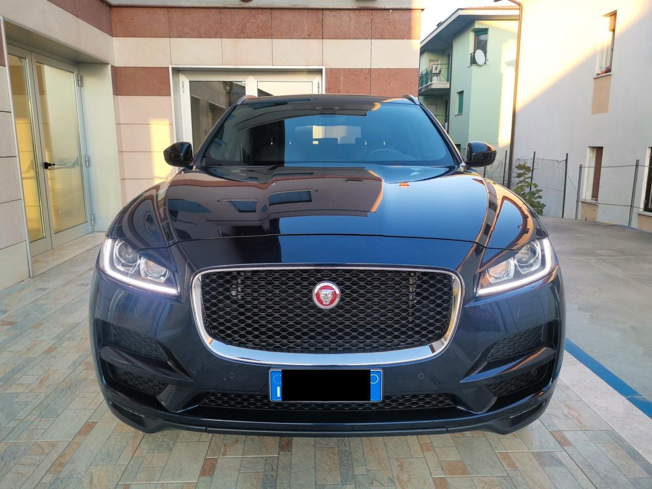 Jaguar F-Pace 2.0 D 240 CV AWD aut. Prestige