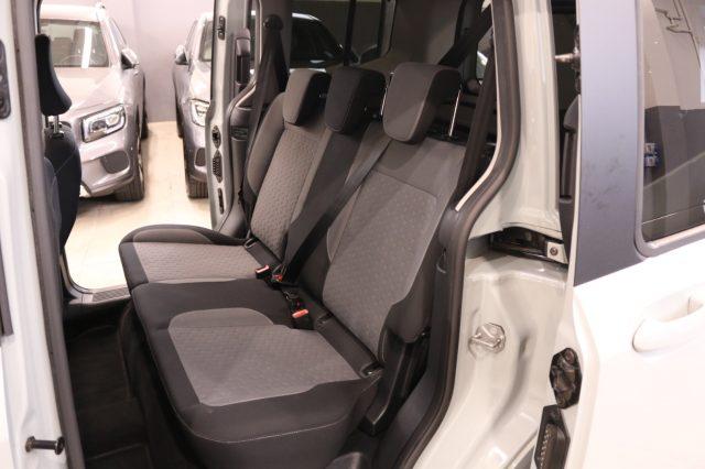 FORD Tourneo Courier 1.0 EcoBoost Powershift Titanium