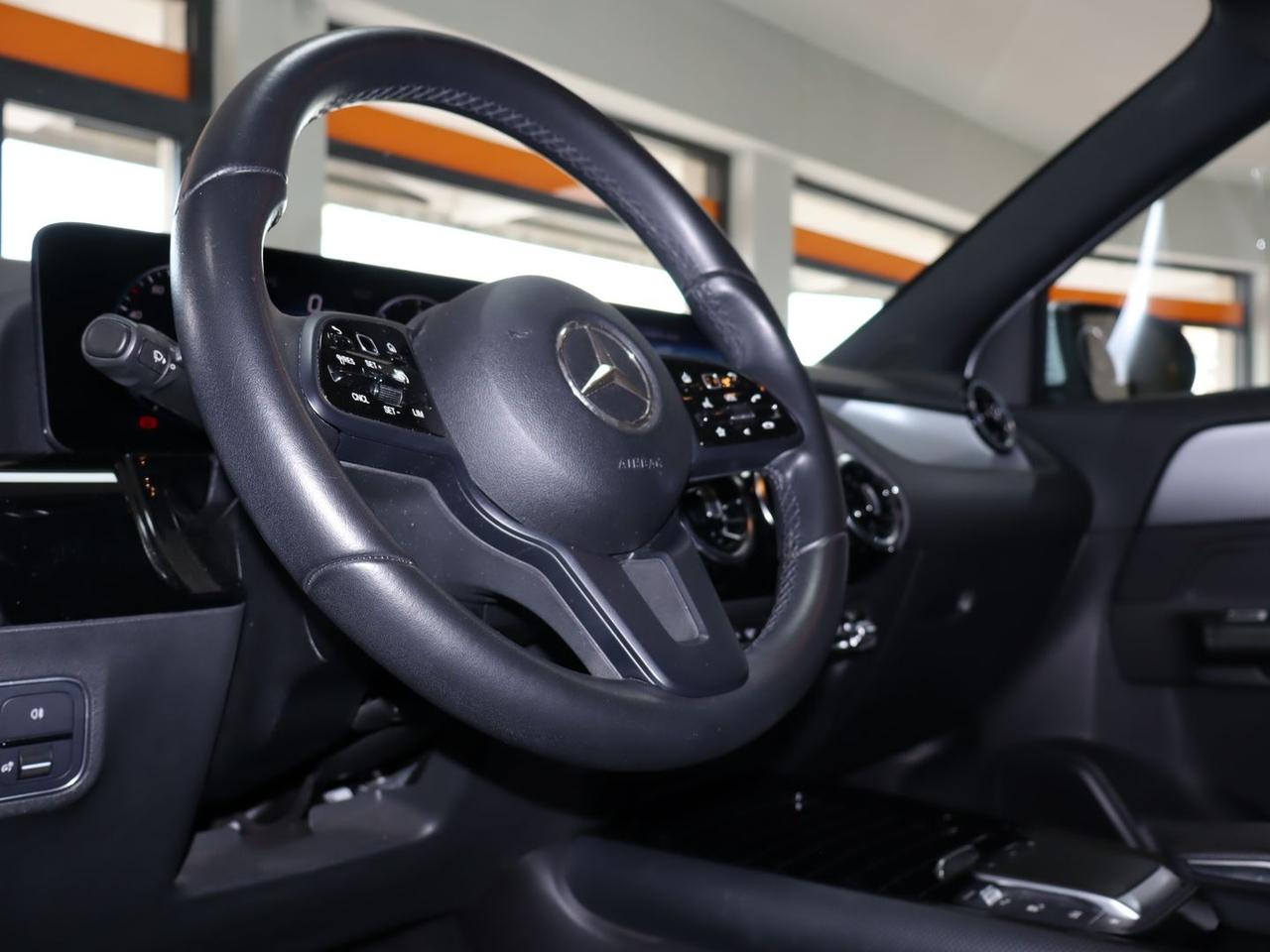 Mercedes-Benz GLA 180 Executive GLA 180 D #12051