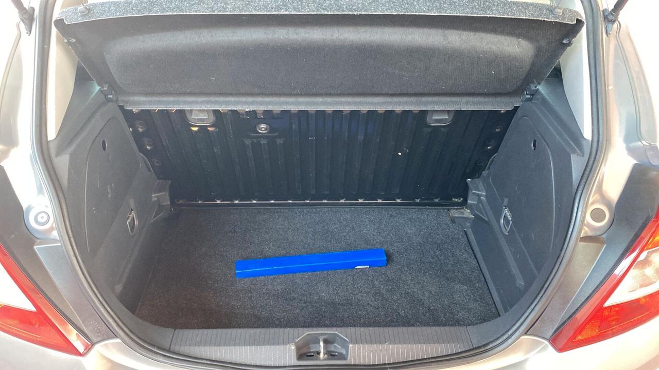 Opel Corsa 1.2 85CV 5 porte GPL-TECH Edition