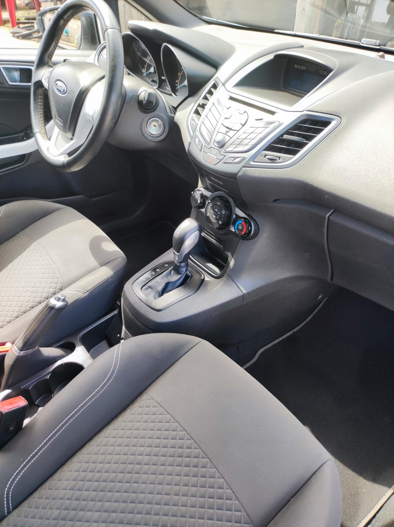 Ford Fiesta 1.0 100CV AUTOMATICA Black & White Edition