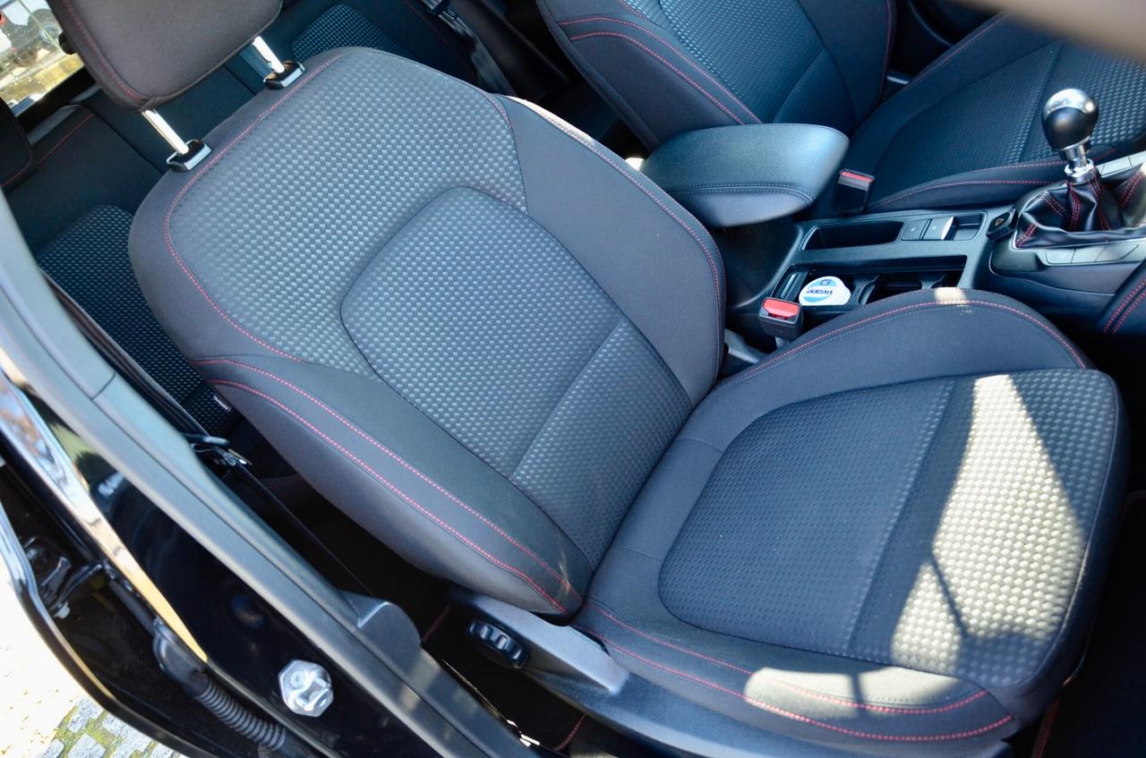 FORD FOCUS 1.0 ECOBOOST HYBRID ST-LINE X 155cv, UFF ITALIANA, SERVICE FORD, RETROCAMERA, APPLE ANDROID, PERMUTE