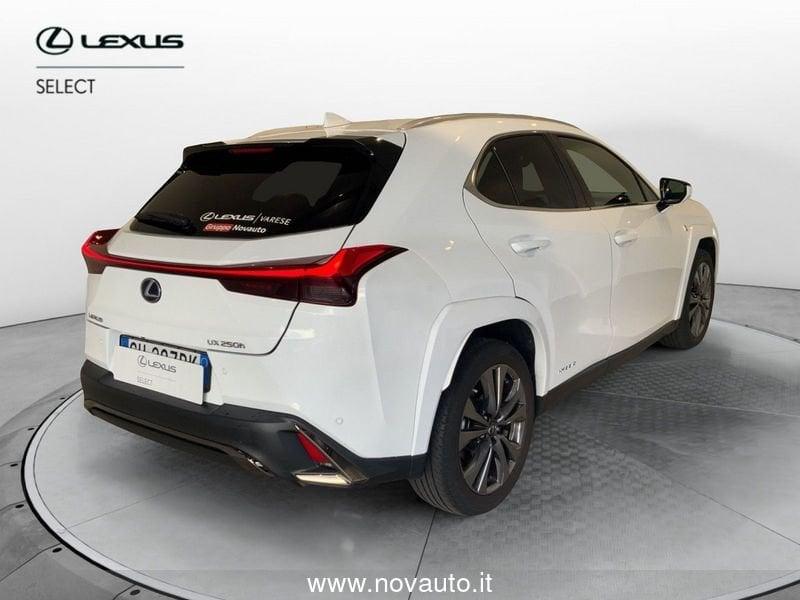 Lexus UX Hybrid 4WD F Sport