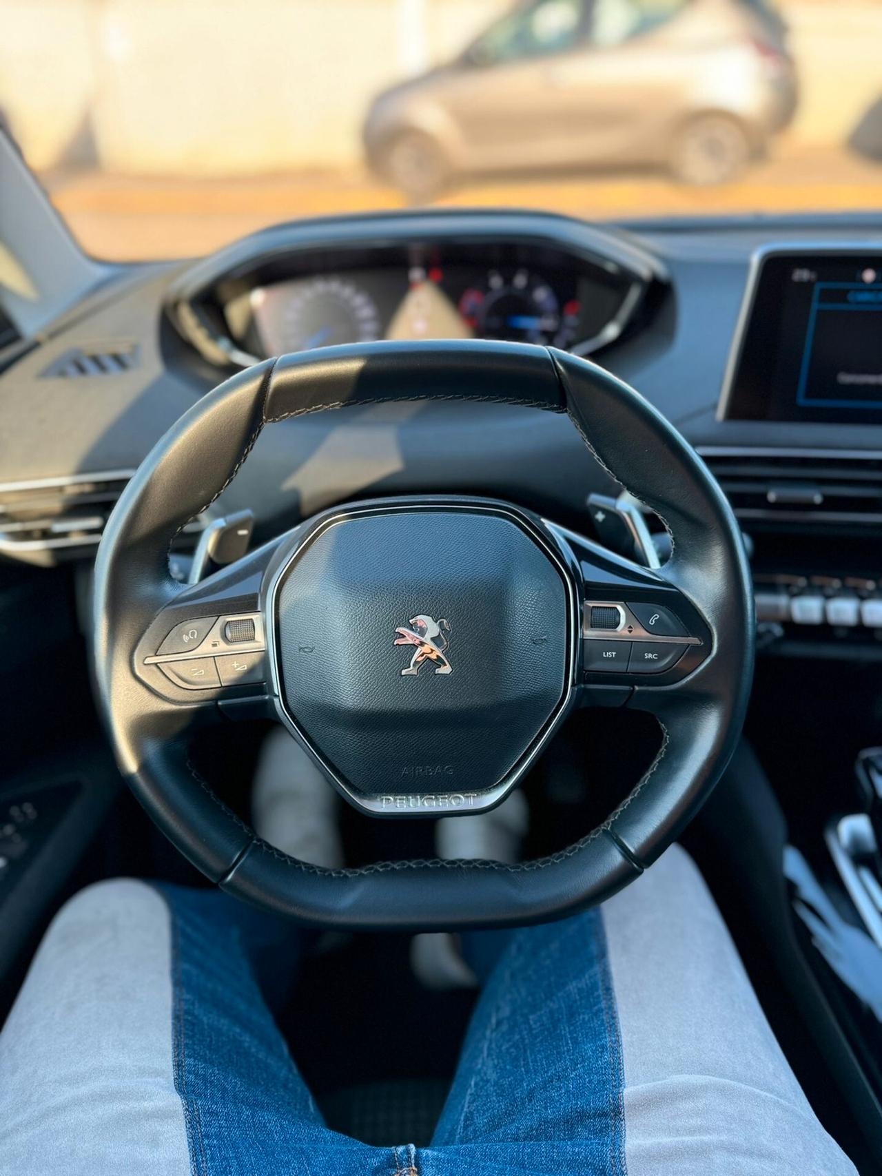 Peugeot 5008 1.5 Diesel 130cv EAT8 Active garanzia 12 mesi possibilita di finanziamento in sede