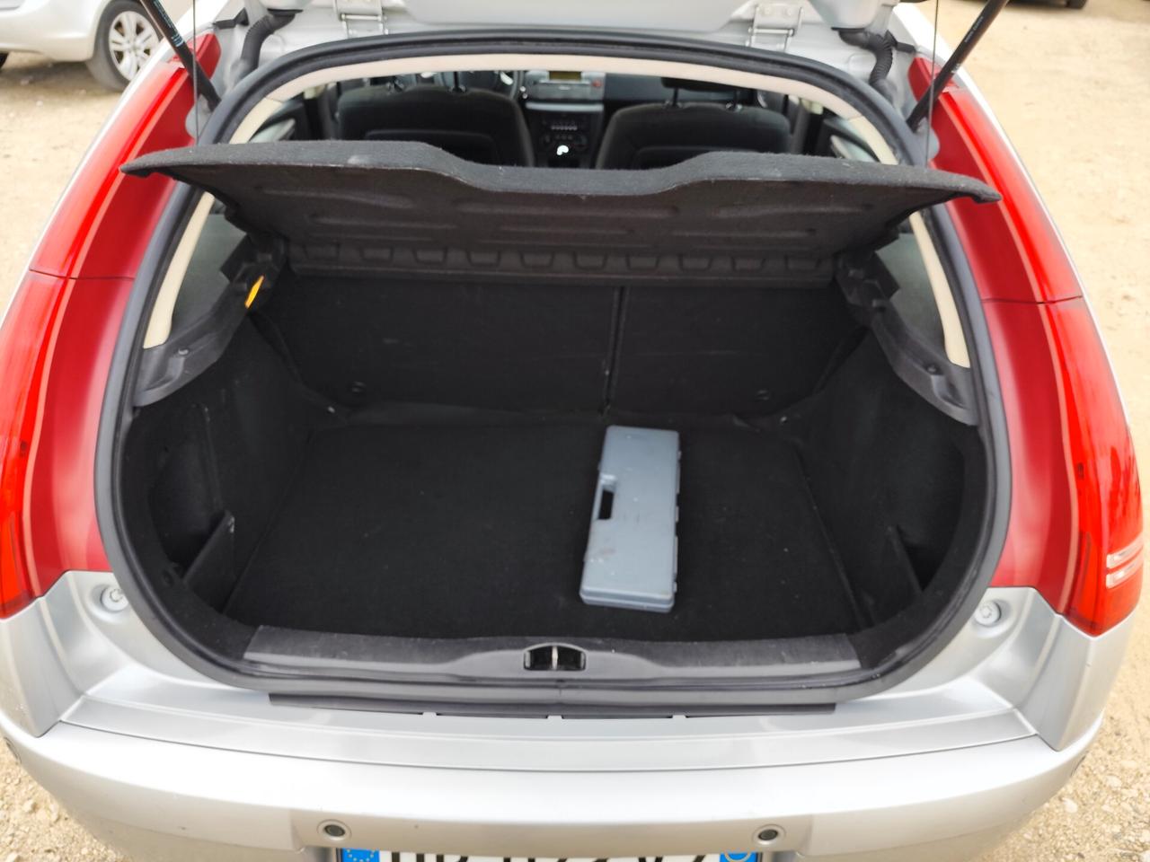 Citroen C4 1.6 HDi 90CV Elegance