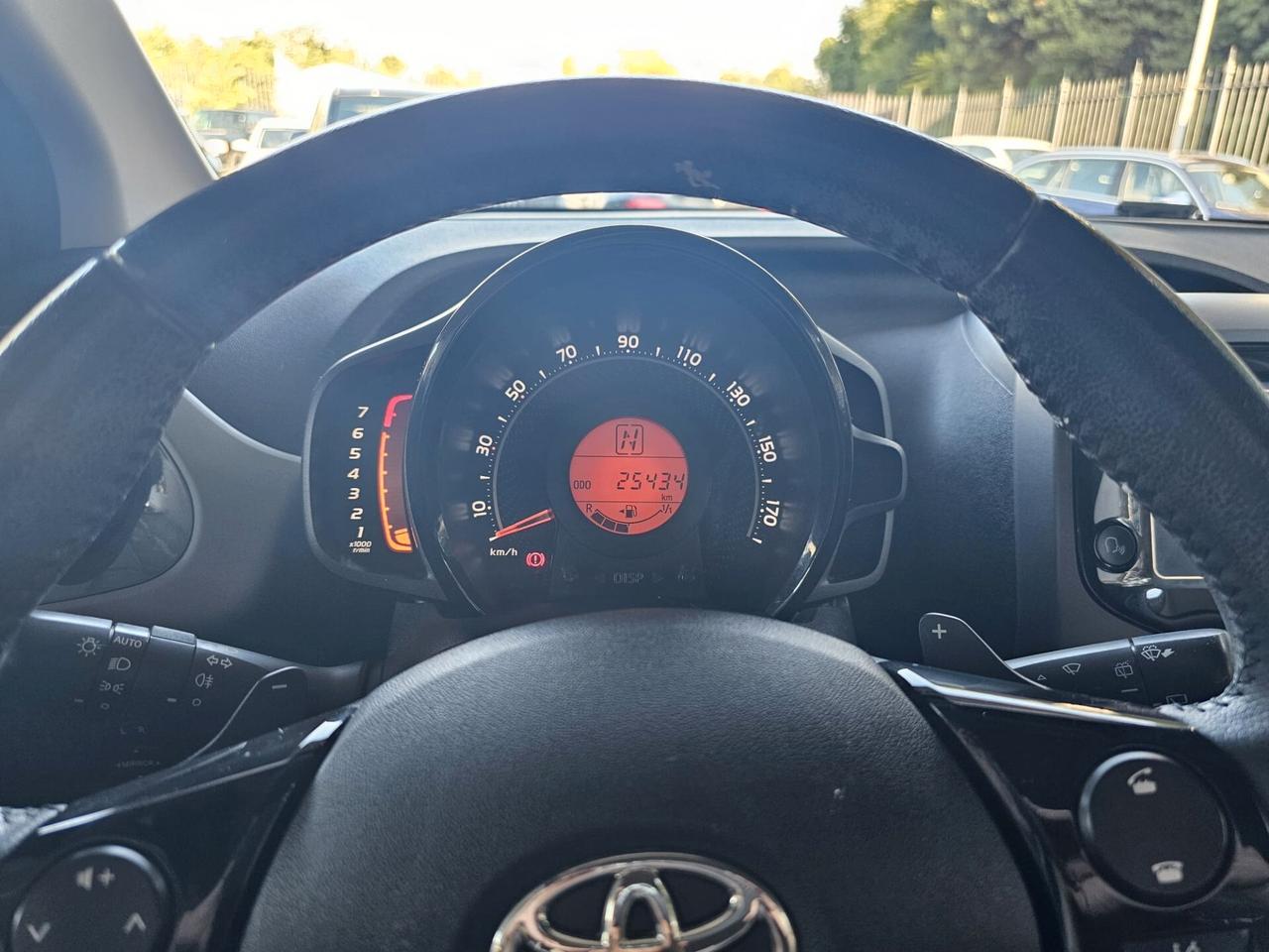 Toyota Aygo Connect 1.0 VVT-i 72 CV 5 porte x-fun MMT