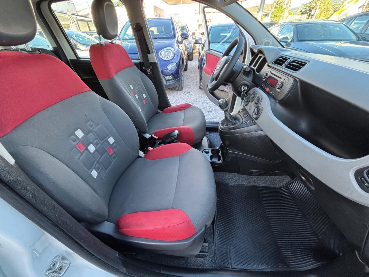 FIAT PANDA 1.2 BENZINA LOUNGE