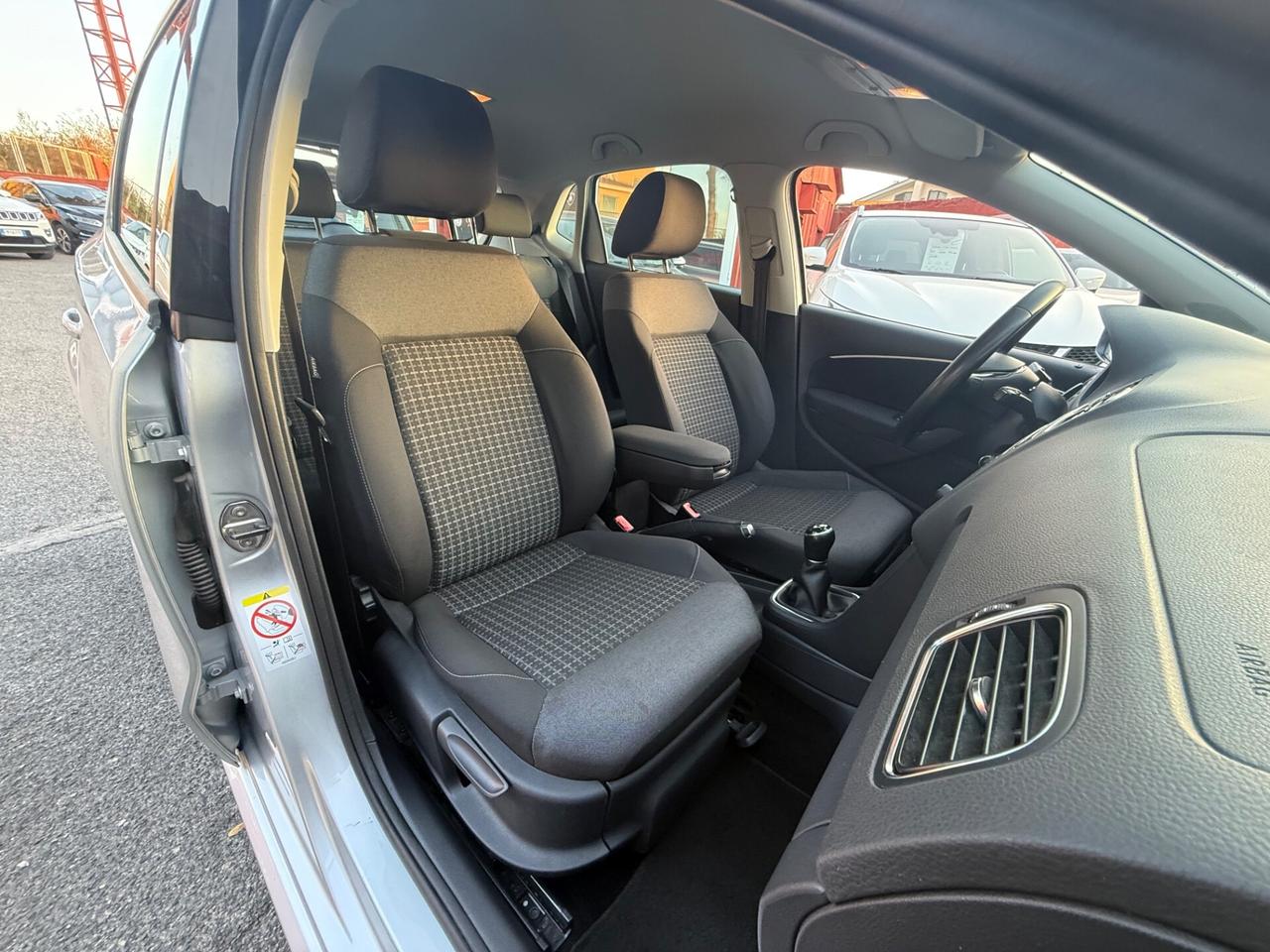 Polo 1.2 TSI- Highline-( 50 mila km ) -unipro