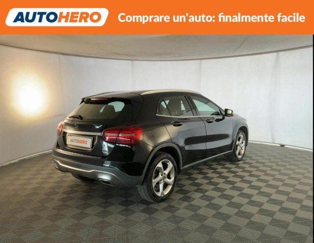 MERCEDES-BENZ GLA 200 d Sport