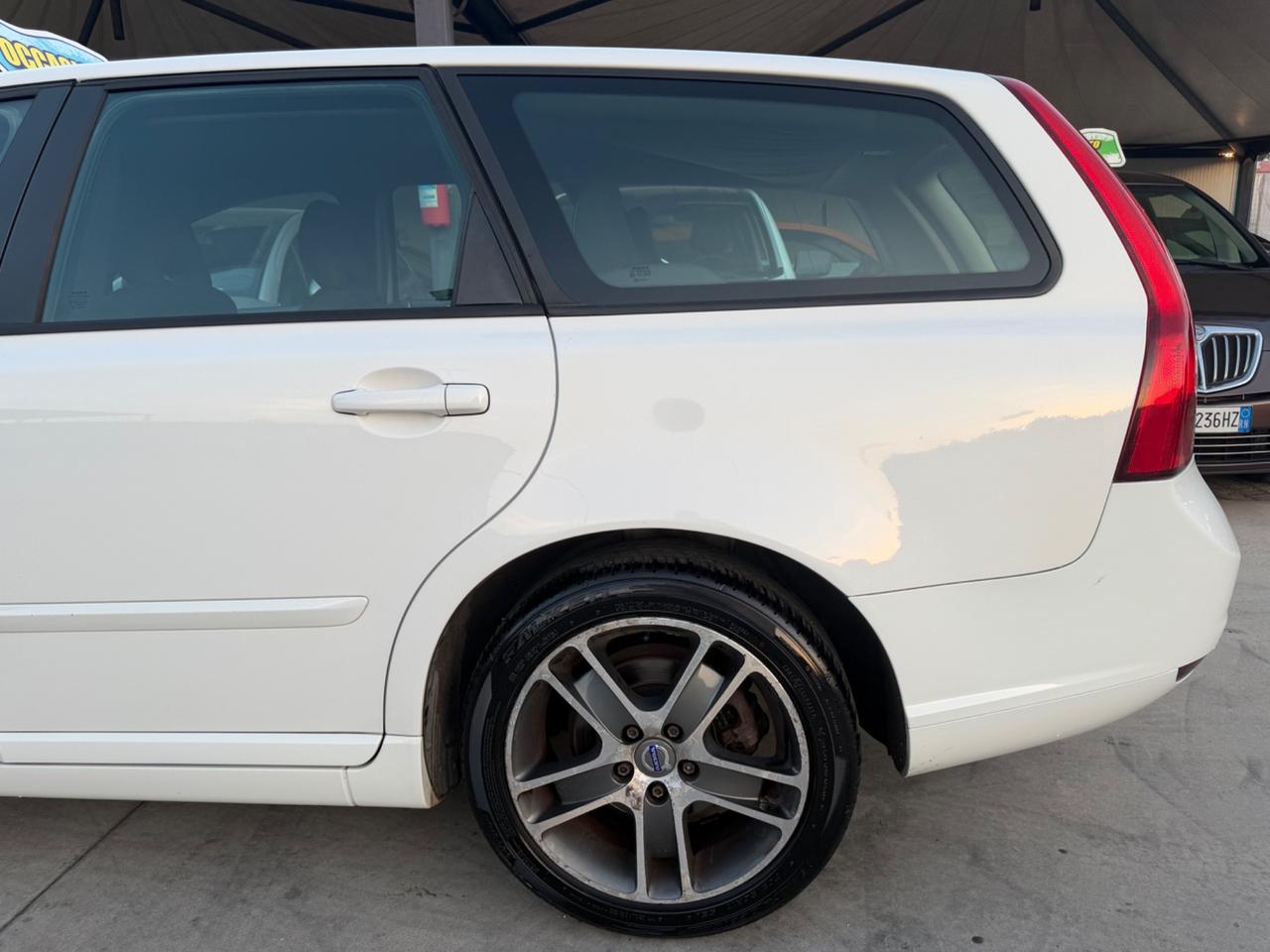 Volvo V50 1.6 DIESEL 2011 - CERCHI IN LEGA