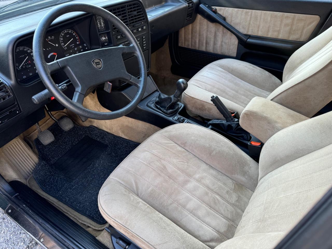 Lancia Thema 2.0 i.e. - TARGA ORO