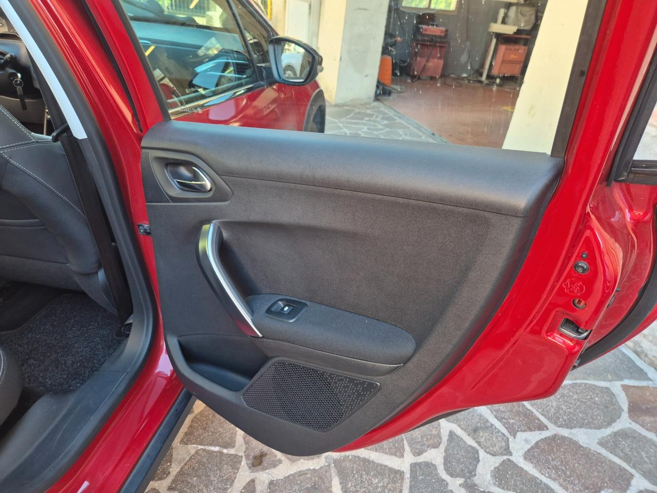 Peugeot 2008 PureTech Turbo 110 S&S Allure