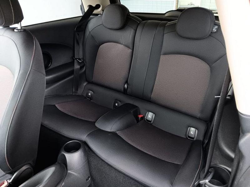 MINI Mini 3 porte Mini 3p 1.5 One Essential 102cv auto