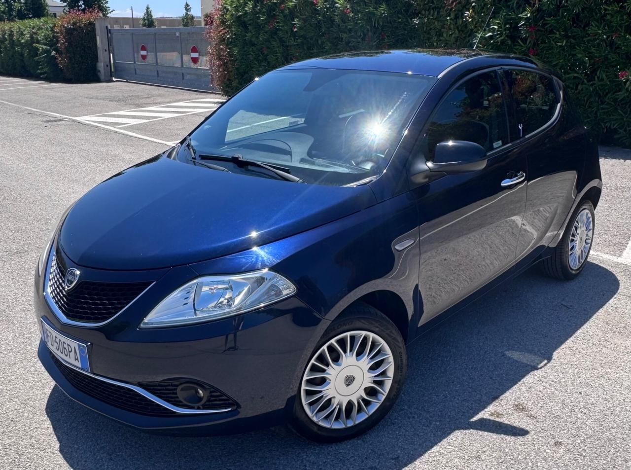 Lancia Ypsilon 1.3 MJT Platinum