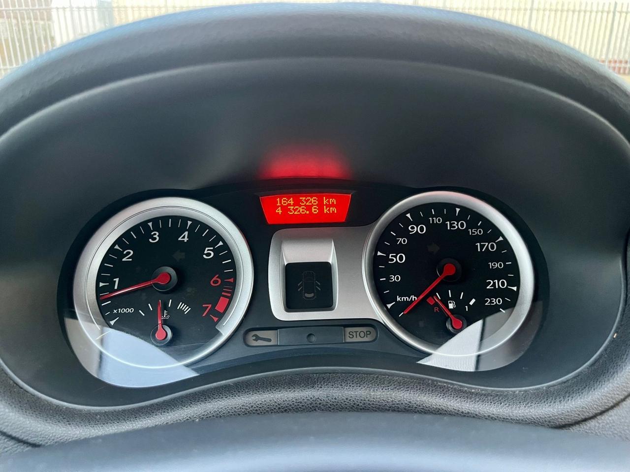 Renault Clio sw 1.2benz 2011 164.000km perfetta