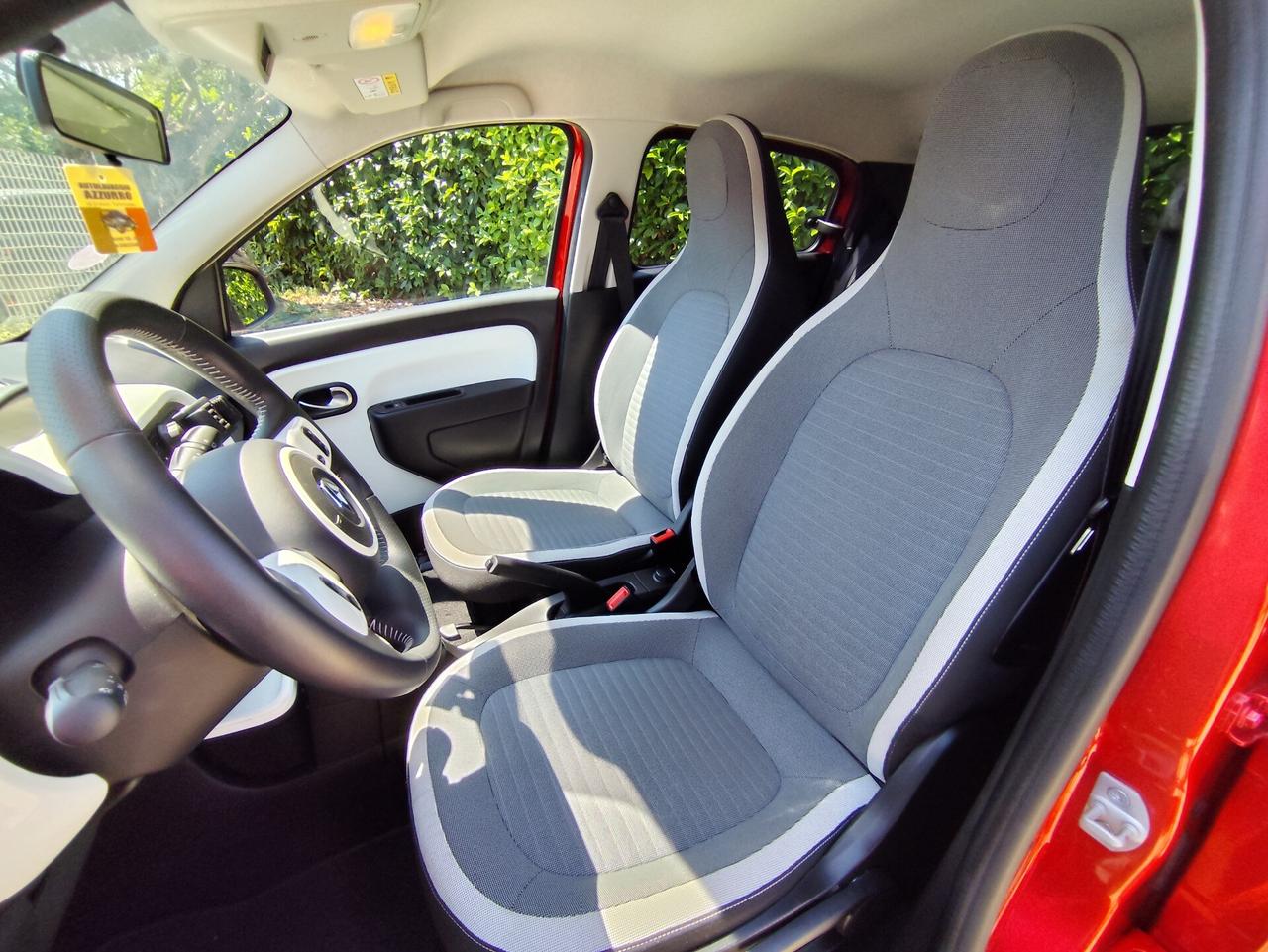 RENAULT Twingo 3ª serie Twingo SCe EDC La Pari...